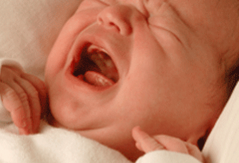 Ağlayan bebek nasıl sakinleşir