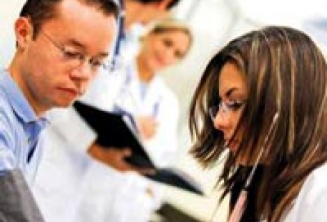 Regl uzuyor, tüy çıkıyorsa...